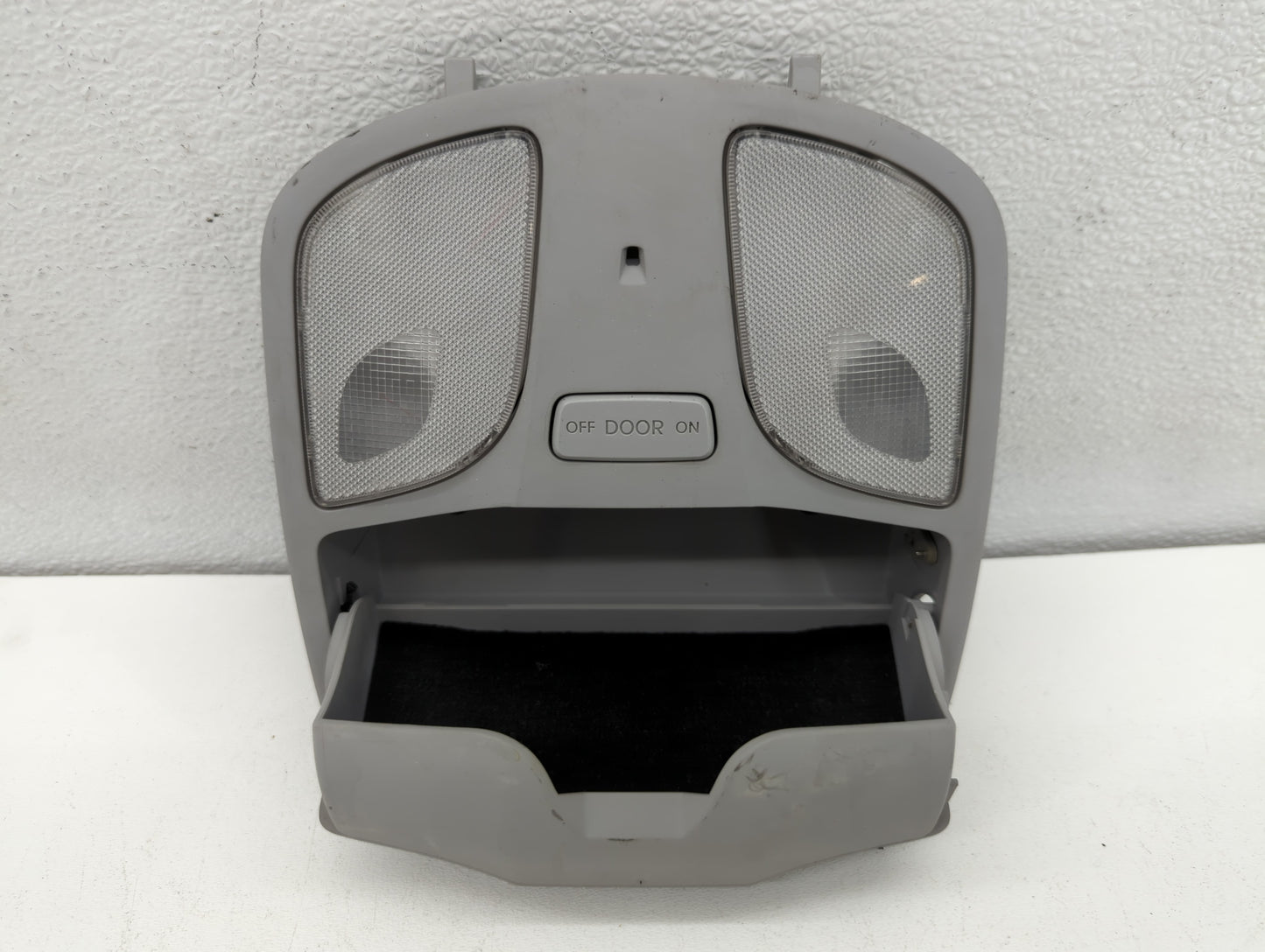 2011-2015 Hyundai Sonata Overhead Roof Console 690508 - Oemusedautoparts1.com