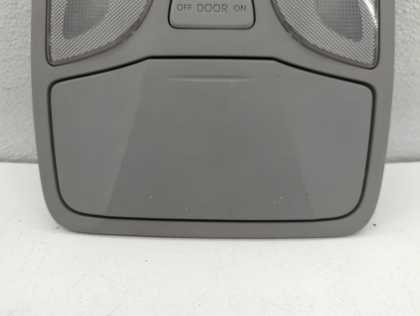 2011-2015 Hyundai Sonata Overhead Roof Console 690508 - Oemusedautoparts1.com