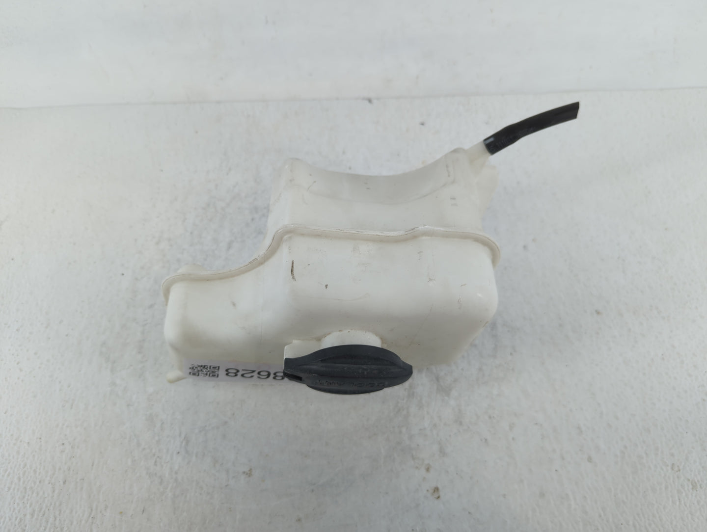 2011-2015 Hyundai Sonata Windshield Washer Fluid Reservoir Bottle Oem - Oemusedautoparts1.com