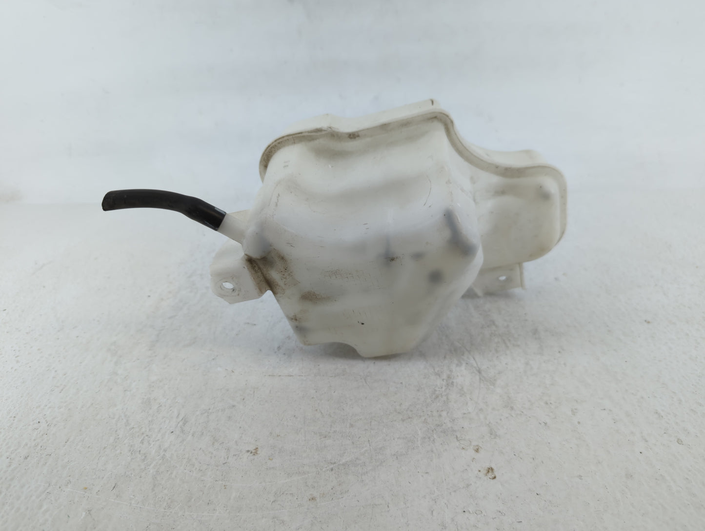 2011-2015 Hyundai Sonata Windshield Washer Fluid Reservoir Bottle Oem - Oemusedautoparts1.com