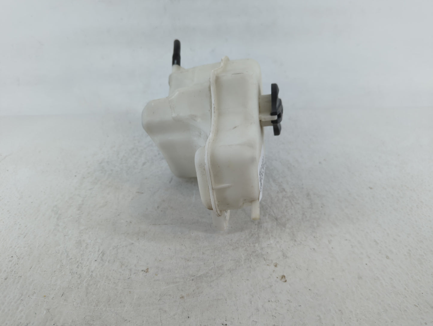 2011-2015 Hyundai Sonata Windshield Washer Fluid Reservoir Bottle Oem - Oemusedautoparts1.com
