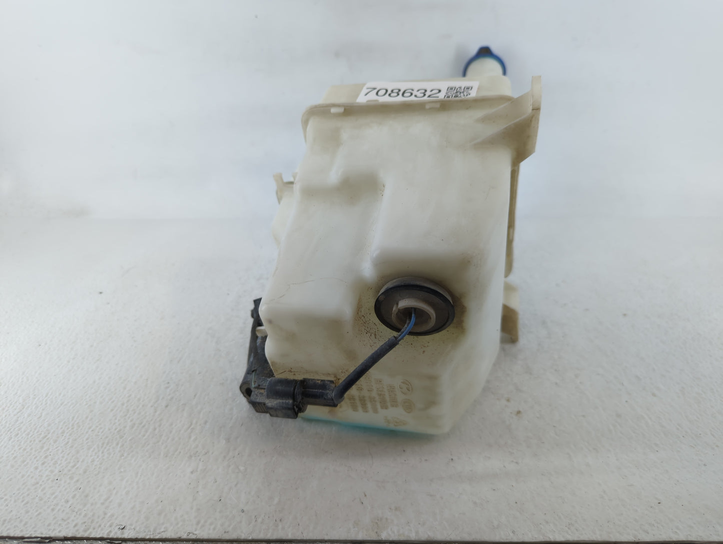 2011-2015 Hyundai Sonata Windshield Washer Fluid Reservoir Bottle Oem - Oemusedautoparts1.com