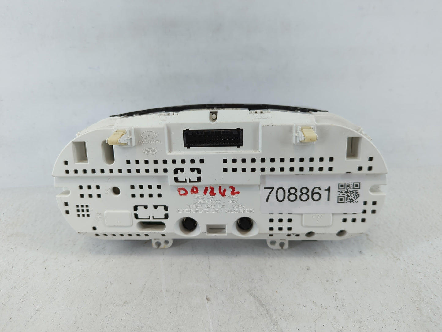 2011-2012 Hyundai Sonata Instrument Cluster Speedometer Gauges Fits Fits 2011 2012 OEM Used Auto Parts - Oemusedautoparts1.c