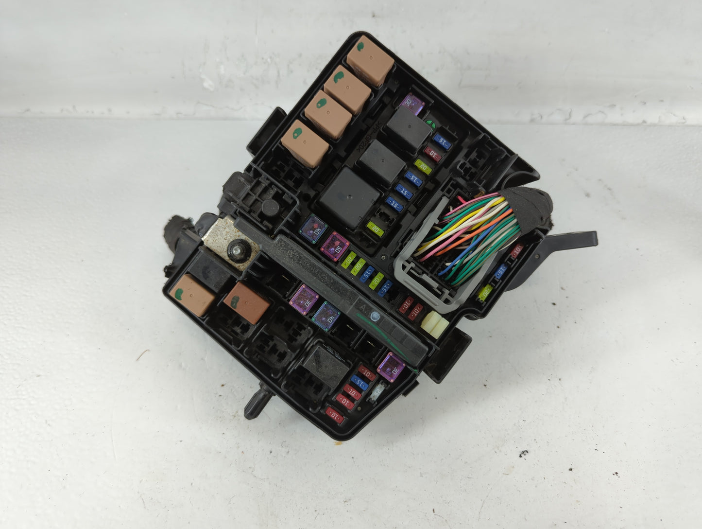 2011-2014 Hyundai Sonata Fusebox Fuse Box Panel Relay Module P/N:91950-3S711 Fits Fits 2011 2012 2013 2014 OEM Used Auto Par