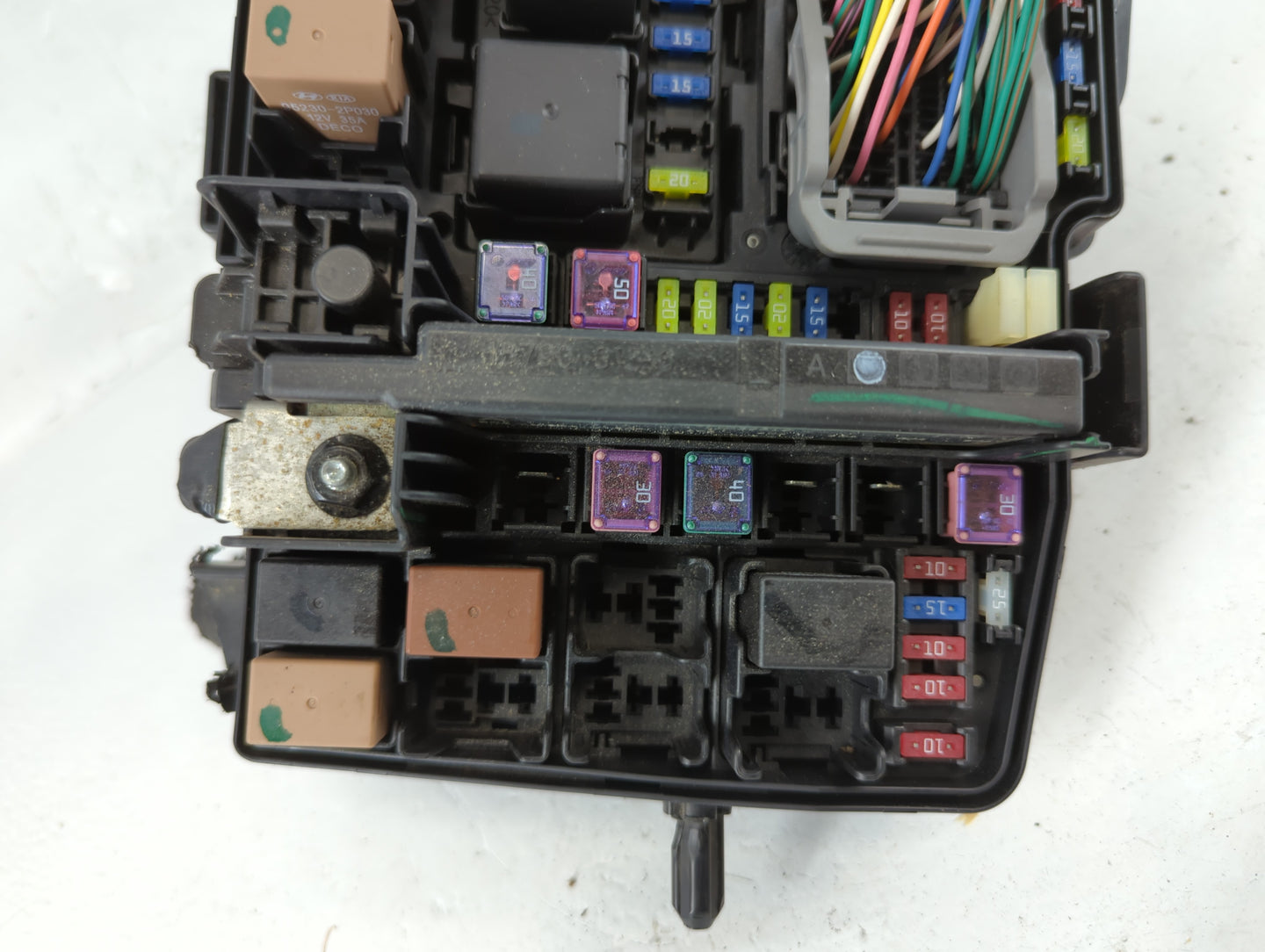 2011-2014 Hyundai Sonata Fusebox Fuse Box Panel Relay Module P/N:91950-3S711 Fits Fits 2011 2012 2013 2014 OEM Used Auto Par
