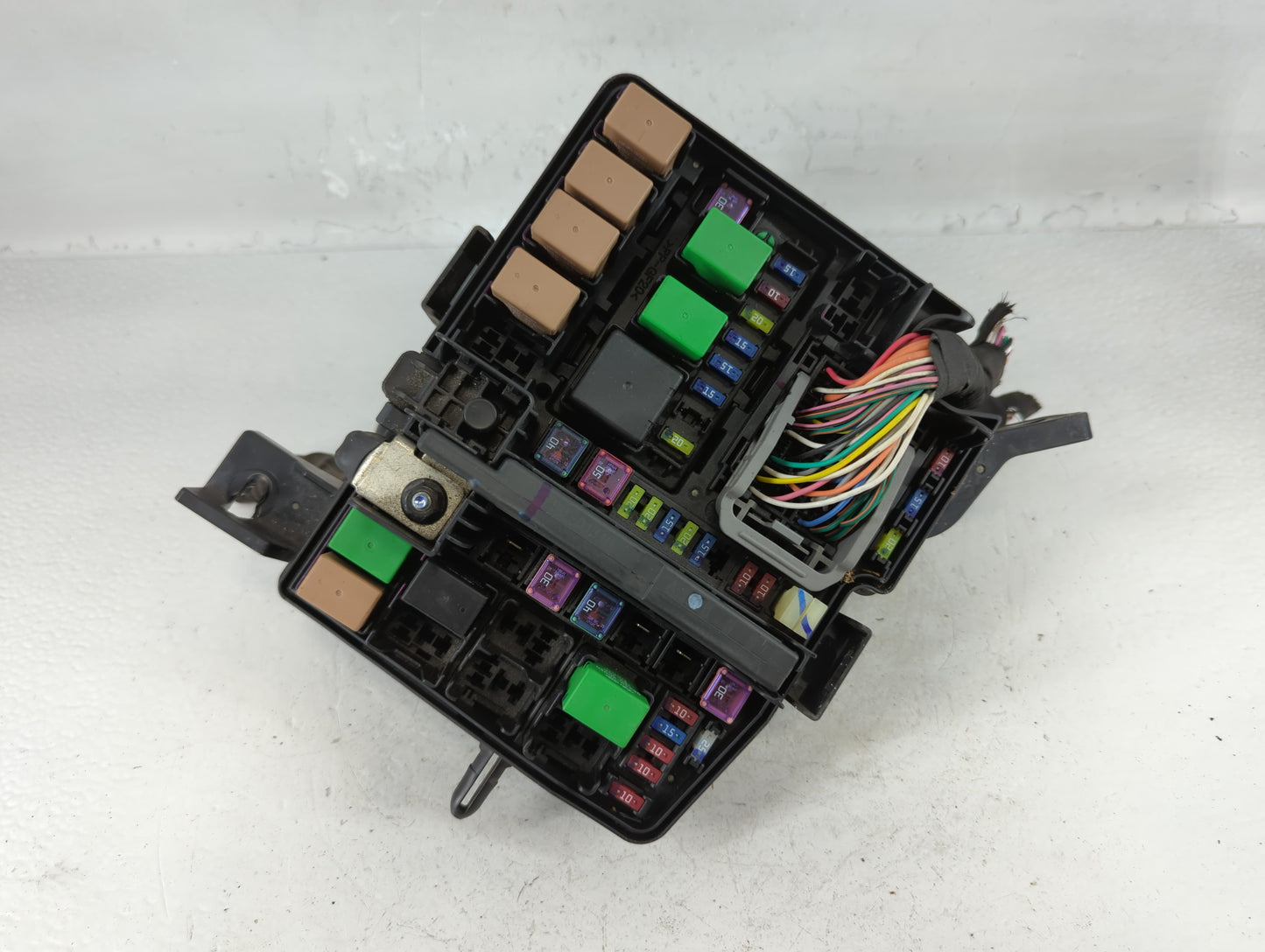 2011-2012 Hyundai Sonata Fusebox Fuse Box Panel Relay Module P/N:91950-3S711 Fits Fits 2011 2012 OEM Used Auto Parts - Oemus