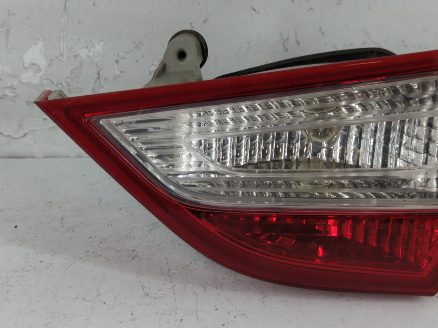 2011-2014 Hyundai Sonata Tail Light Assembly Passenger Right OEM P/N:92404-3Q Fits Fits 2011 2012 2013 2014 OEM Used Auto Pa