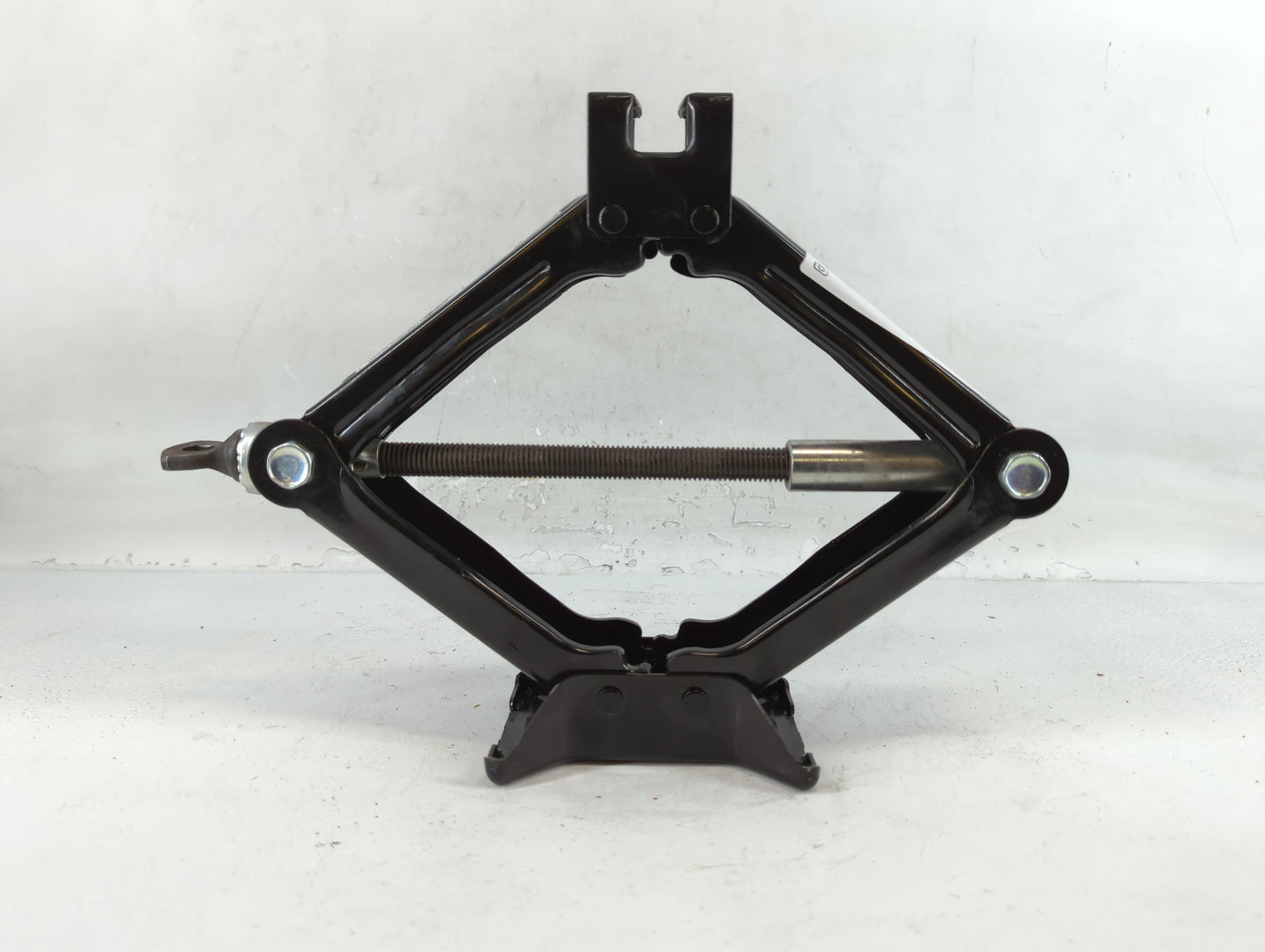 2012 Hyundai Sonata Spare Scissor Car Jack 757475 - Oemusedautoparts1.com