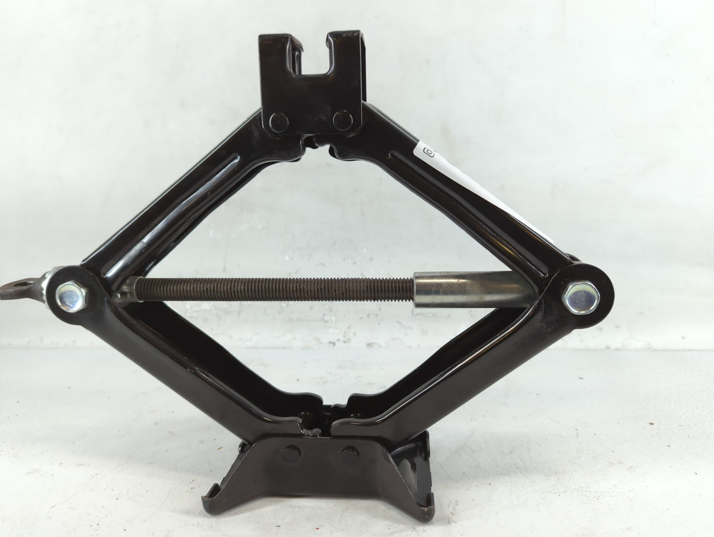 2012 Hyundai Sonata Spare Scissor Car Jack 757475 - Oemusedautoparts1.com