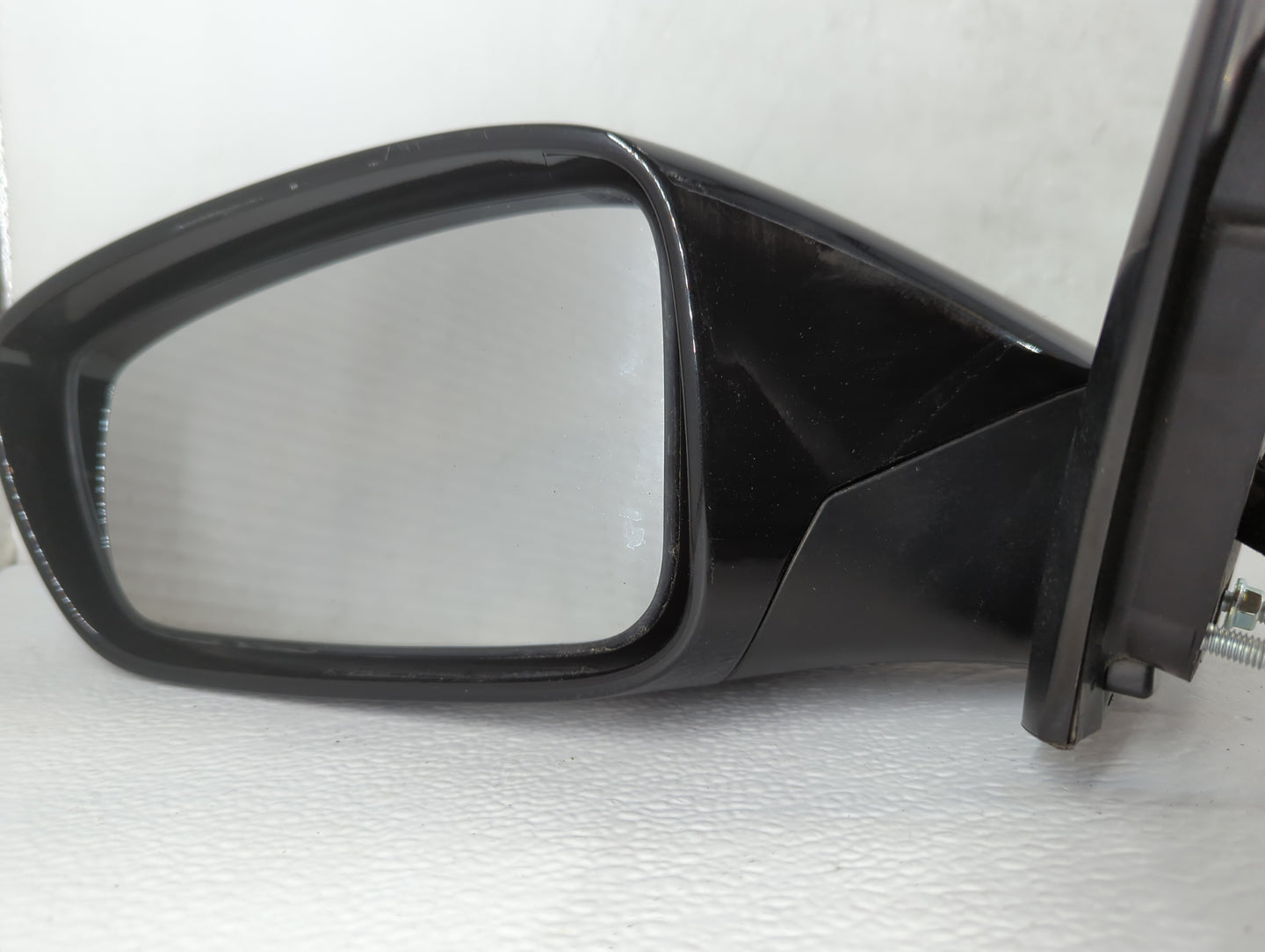 2011-2014 Hyundai Sonata Driver Side View Mirror - Left Door Mirror OEM Used - Oemusedautoparts1.com