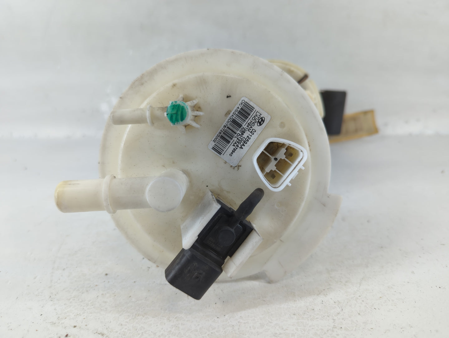 2011-2014 Hyundai Sonata Electrical Gas Fuel Pump Assembly - Oemusedautoparts1.com