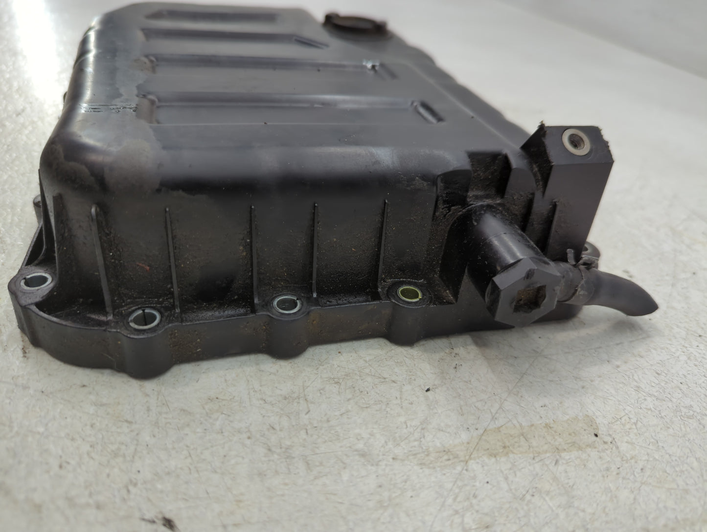 2011-2012 Hyundai Sonata Engine Oil Pan Fits Fits 2011 2012 2013 OEM Used Auto Parts - Oemusedautoparts1.com