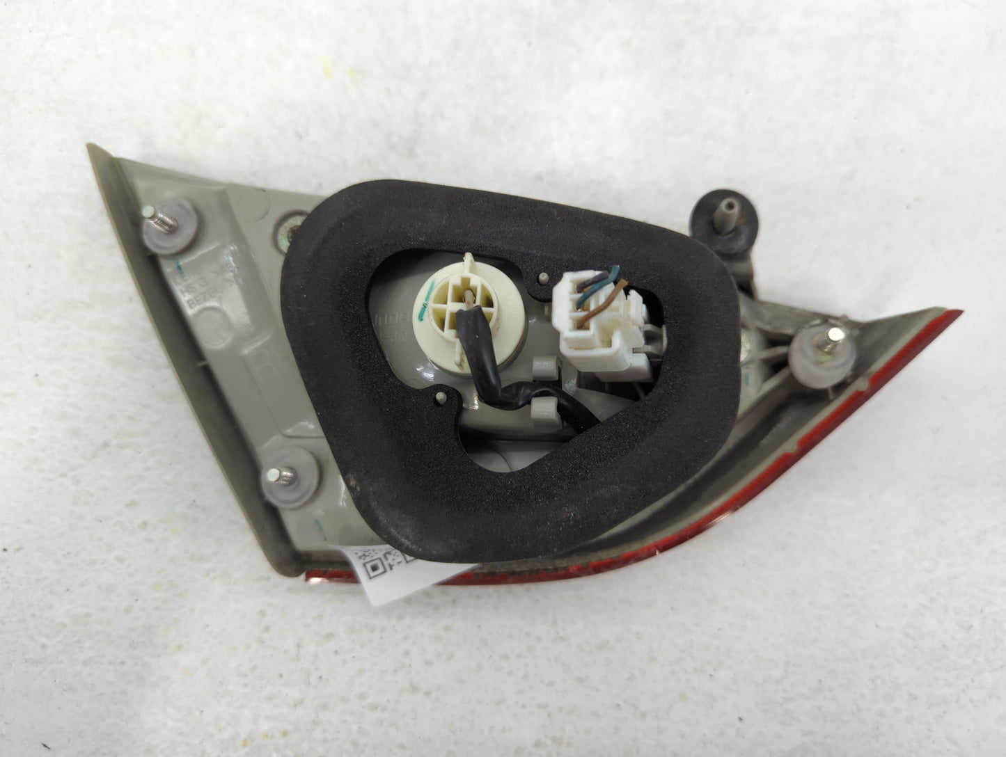 2011-2014 Hyundai Sonata Tail Light Assembly Passenger Right OEM P/N:92404-3Q Fits Fits 2011 2012 2013 2014 OEM Used Auto Pa