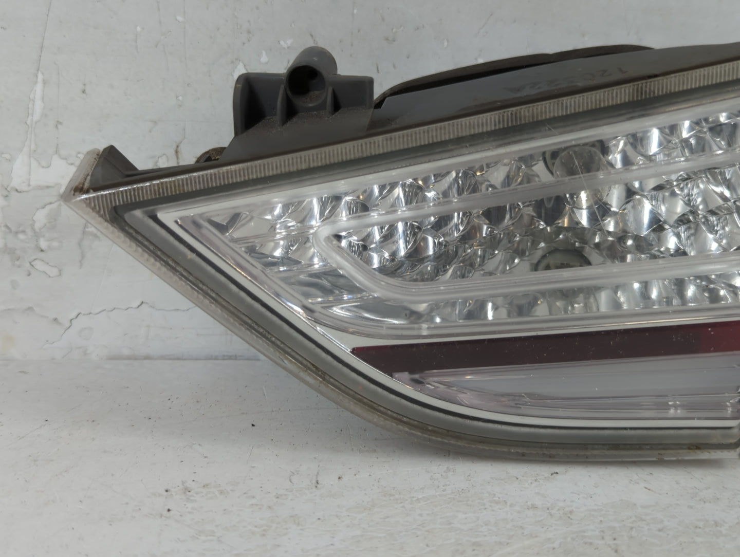 2011-2015 Hyundai Sonata Tail Light Assembly Passenger Right OEM P/N:92404-4R0 Fits Fits 2011 2012 2013 2014 2015 OEM Used A