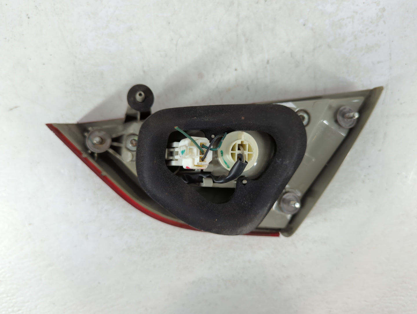 2011-2014 Hyundai Sonata Driver Left Side Deck Lid Mounted Tail Light 802047 - Oemusedautoparts1.com