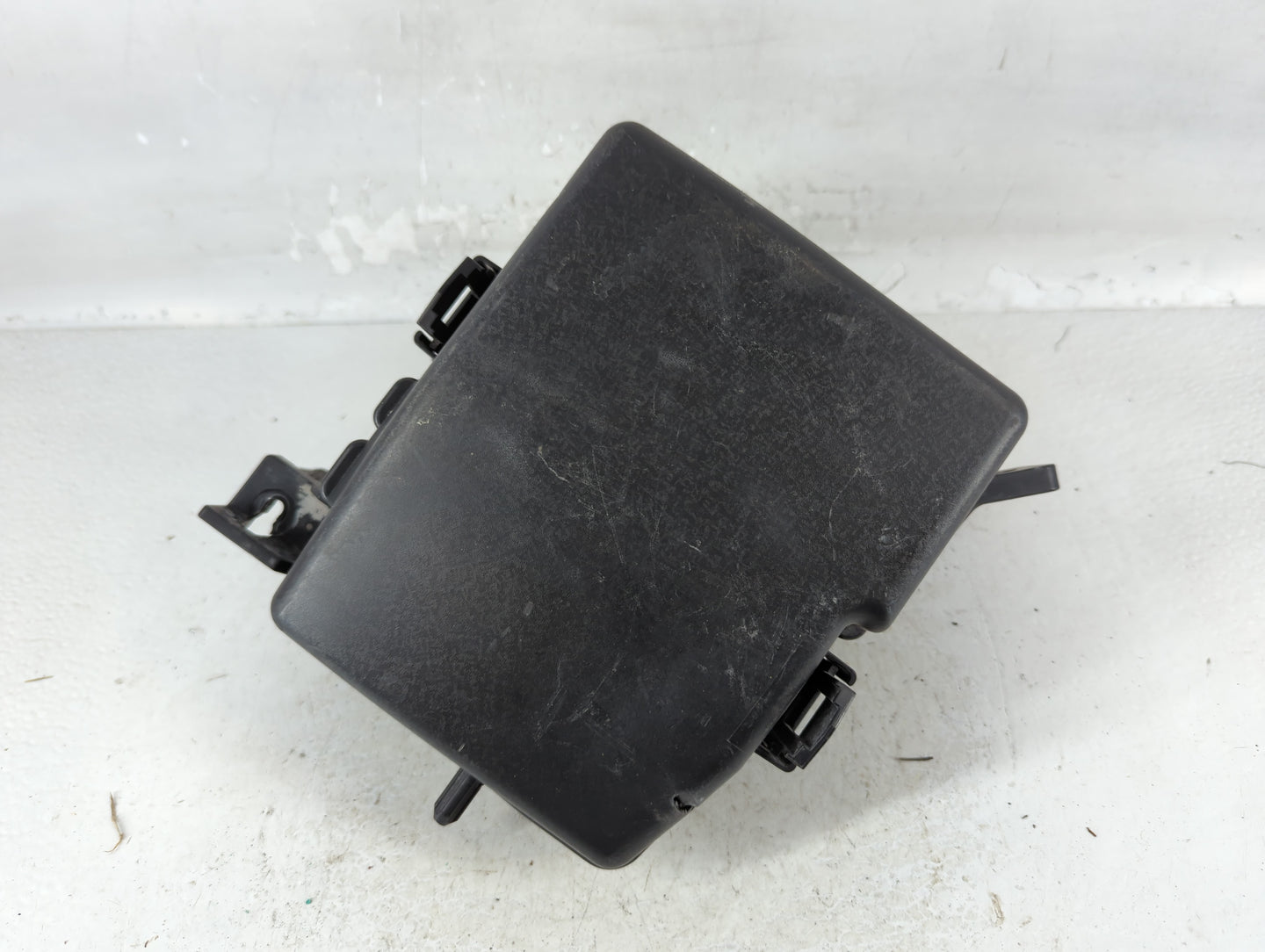 2011-2014 Hyundai Sonata Fusebox Fuse Box Panel Relay Module P/N:91950-3S740 Fits Fits 2011 2012 2013 2014 OEM Used Auto Par