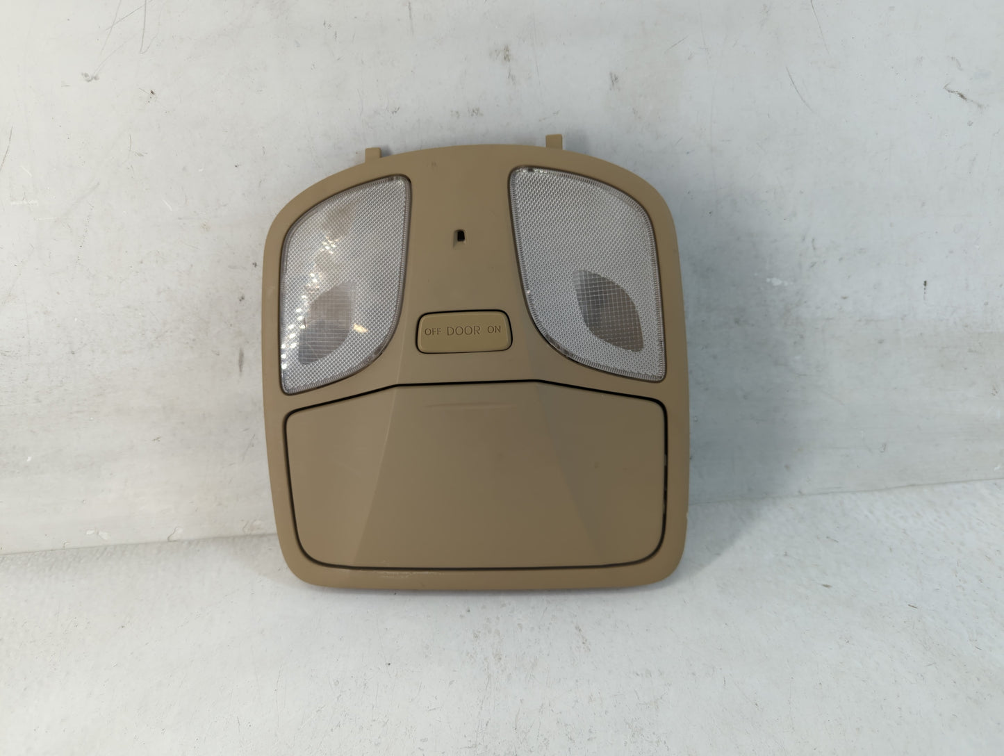 2011-2015 Hyundai Sonata Overhead Roof Console 838863 - Oemusedautoparts1.com