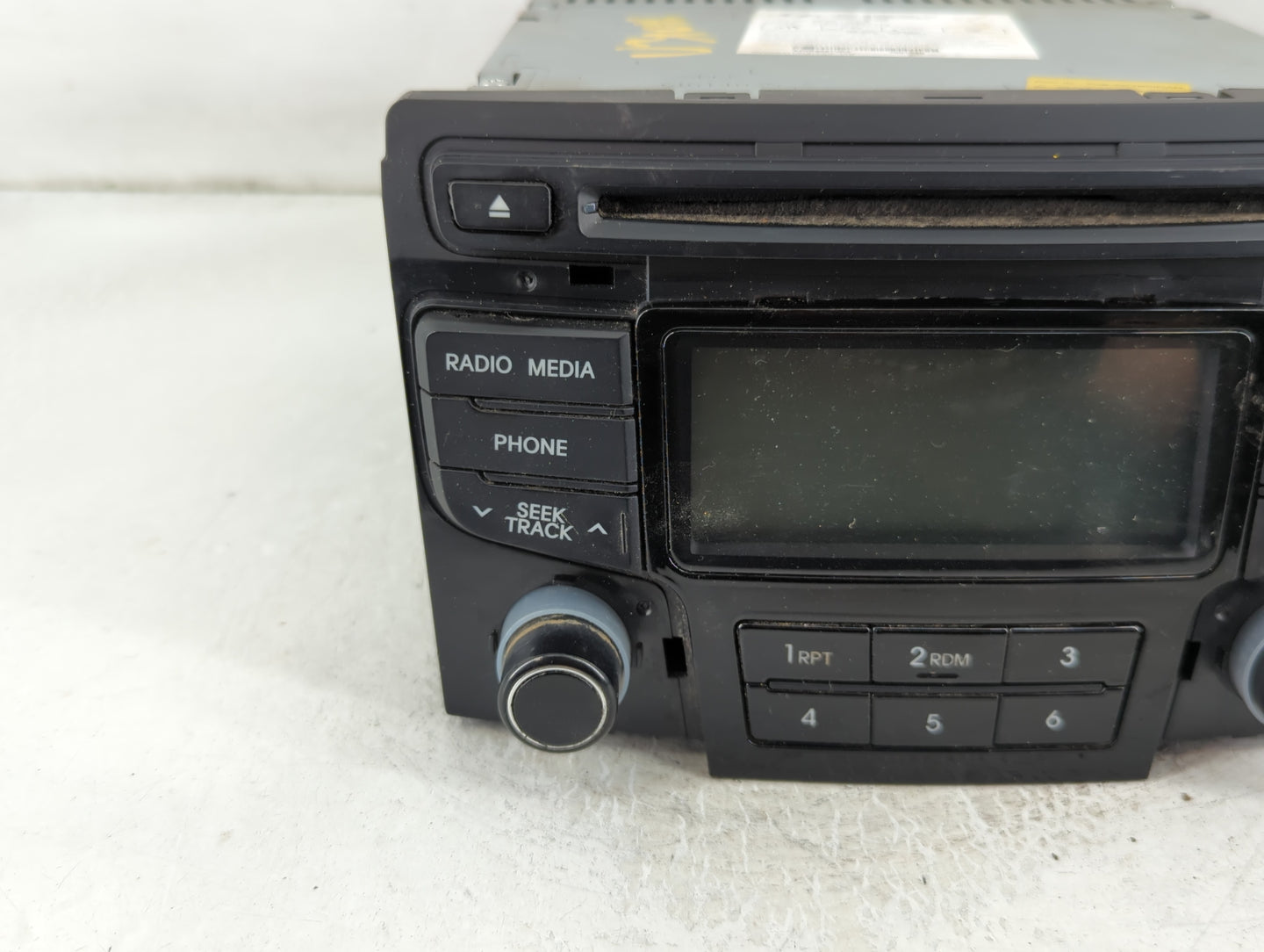 2012-2015 Hyundai Sonata Radio AM FM Cd Player Receiver Replacement Fits Fits 2012 2013 2014 2015 OEM Used Auto Parts - Oemu