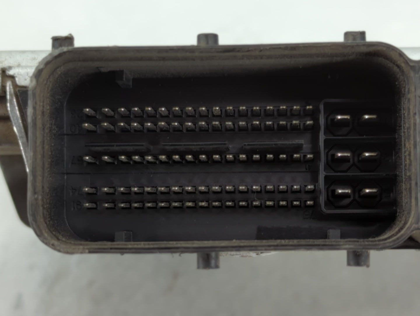 2011-2014 Hyundai Sonata PCM Engine Control Computer ECU ECM PCU OEM P/N:39111-2G662 39101-2G662 Fits Fits 2011 2012 2013 20