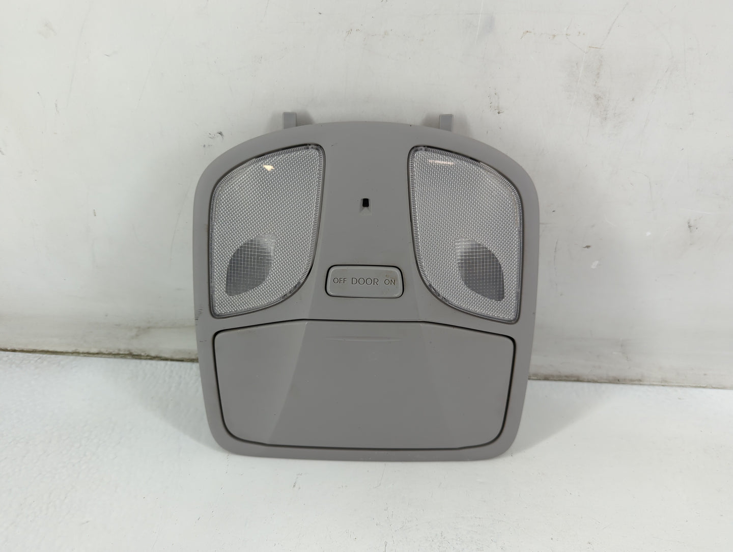 2011-2015 Hyundai Sonata Overhead Roof Console 889138 - Oemusedautoparts1.com