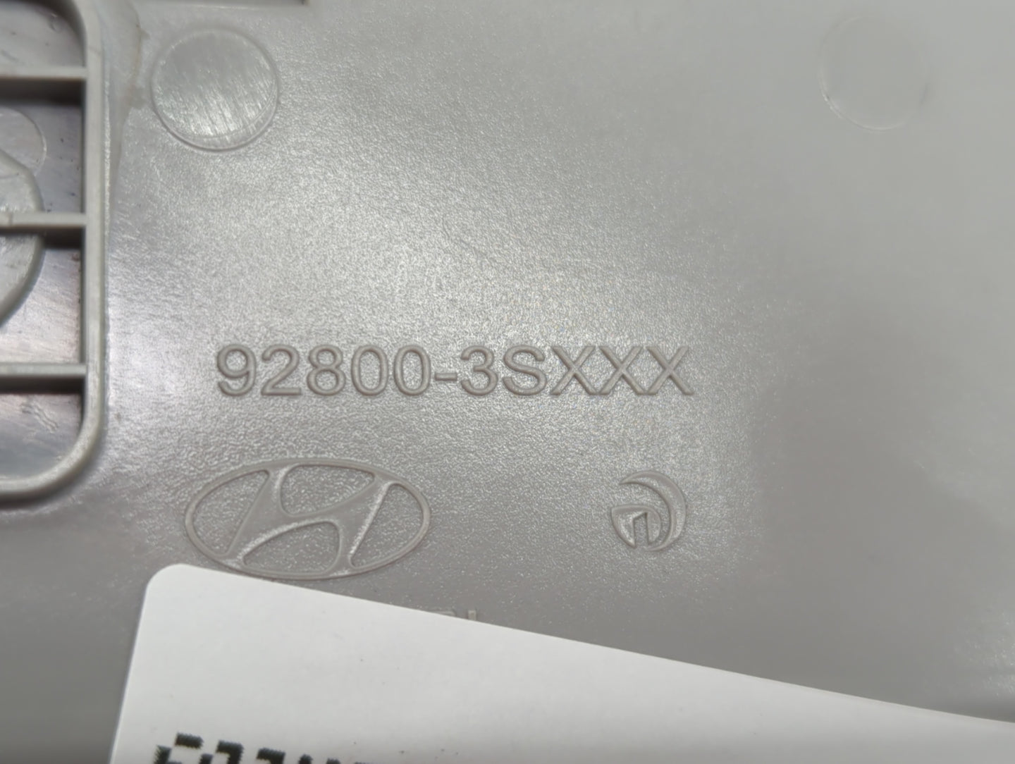 2011-2015 Hyundai Sonata Overhead Roof Console 889138 - Oemusedautoparts1.com