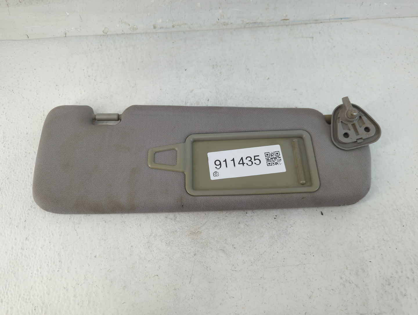 2012-2014 Hyundai Sonata Sun Visor Shade Replacement Driver Left Mirror Fits Fits 2012 2013 2014 OEM Used Auto Parts - Oemus