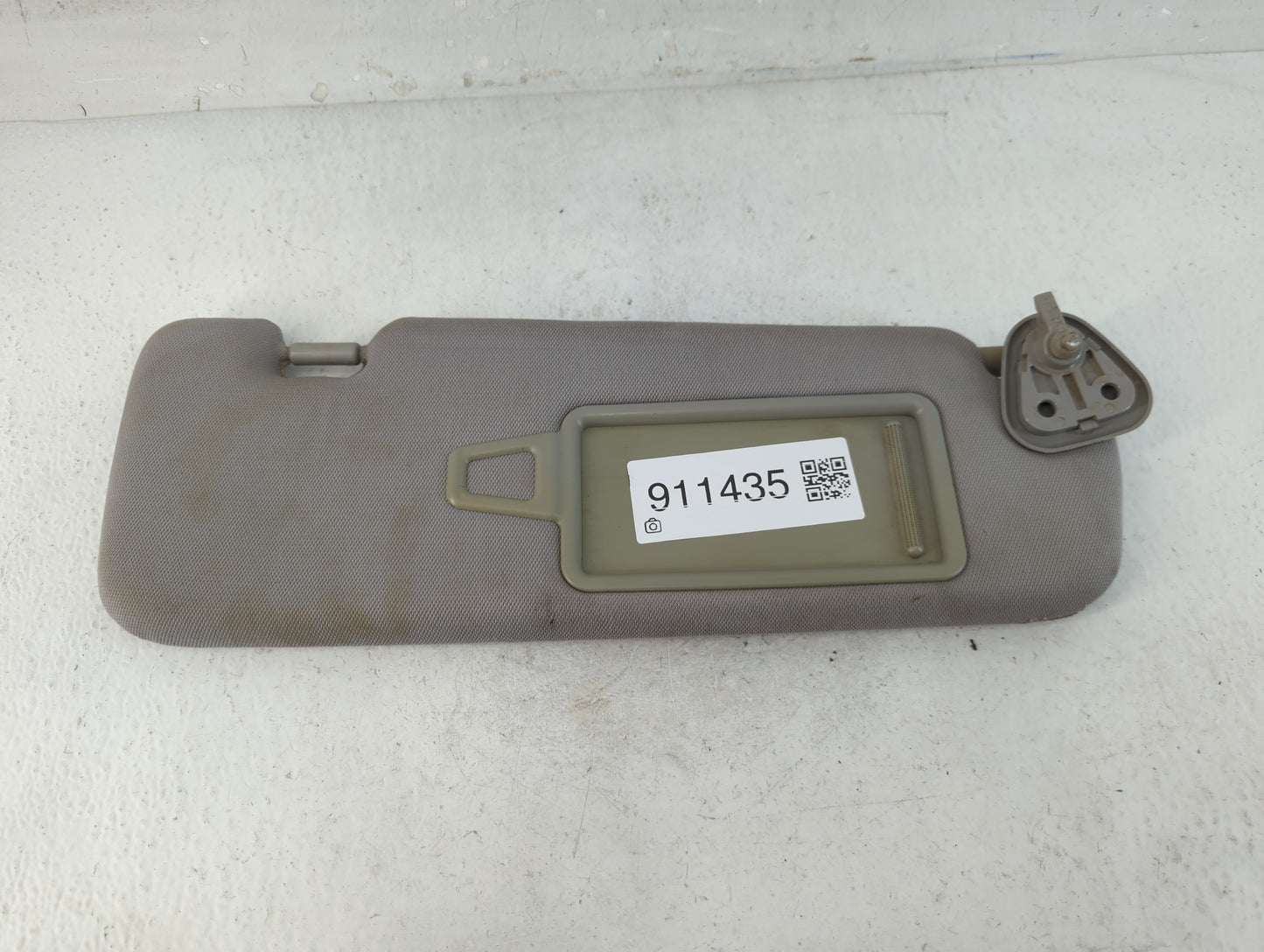 2012-2014 Hyundai Sonata Sun Visor Shade Replacement Driver Left Mirror Fits Fits 2012 2013 2014 OEM Used Auto Parts - Oemus