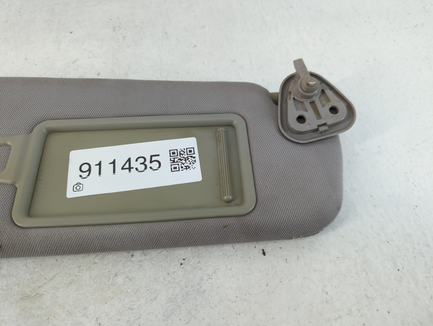 2012-2014 Hyundai Sonata Sun Visor Shade Replacement Driver Left Mirror Fits Fits 2012 2013 2014 OEM Used Auto Parts - Oemus