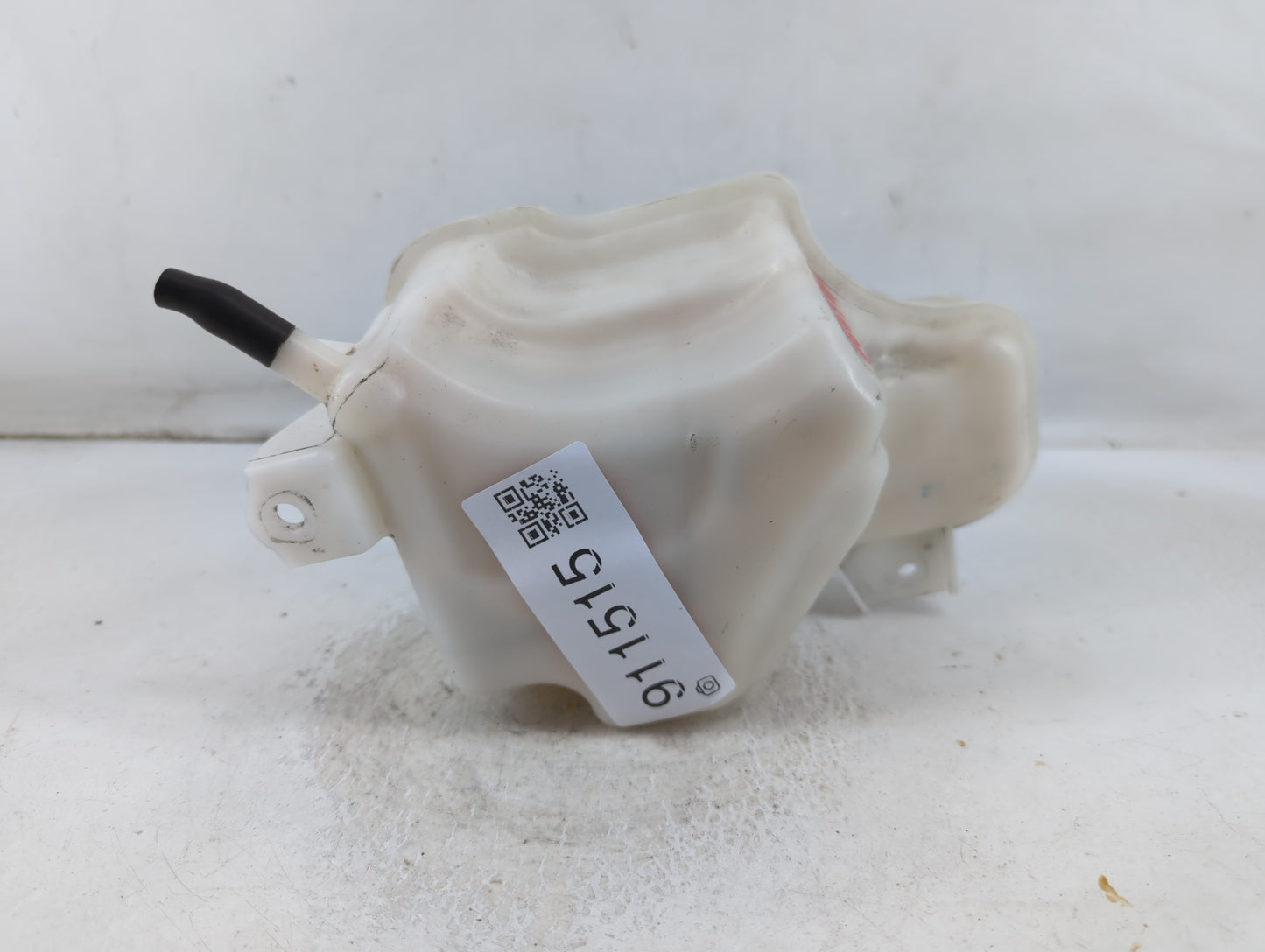 2011-2015 Hyundai Sonata Windshield Washer Fluid Reservoir Bottle Oem - Oemusedautoparts1.com