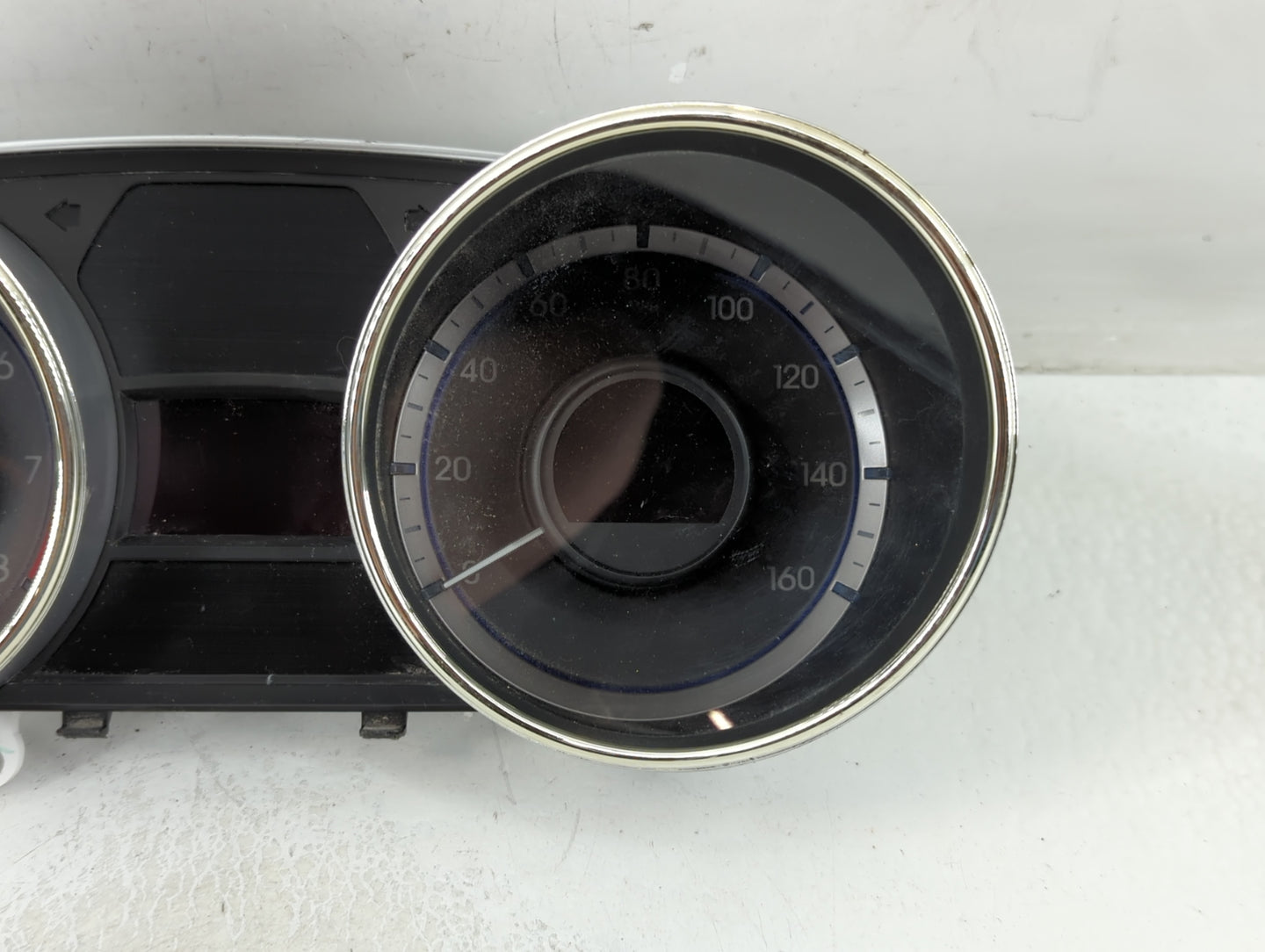 2011-2015 Hyundai Sonata Instrument Cluster Speedometer Gauges P/N:94001-3Q014 Fits Fits 2011 2012 2013 2014 2015 OEM Used A