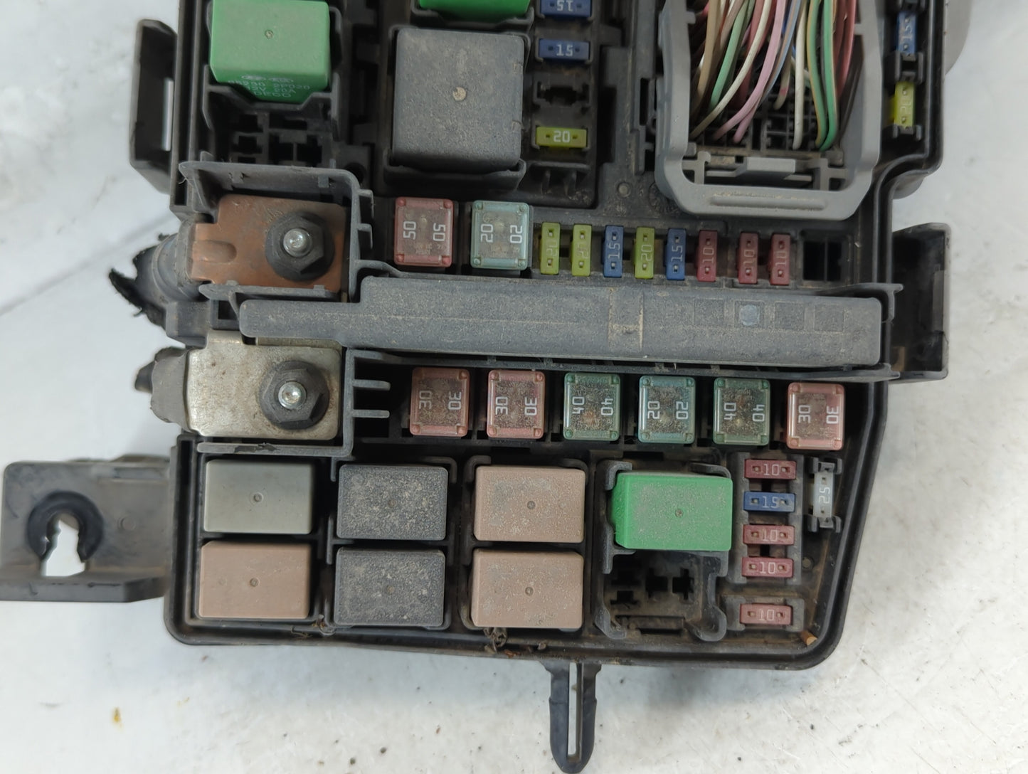 2011-2012 Hyundai Sonata Fusebox Fuse Box Panel Relay Module P/N:91950-3S610 Fits Fits 2011 2012 OEM Used Auto Parts - Oemus