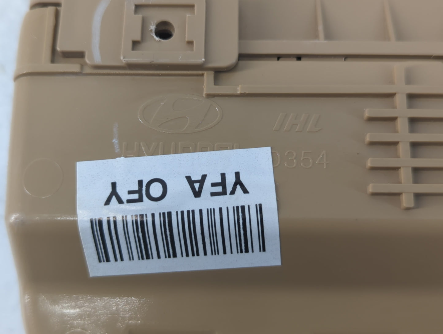 2011-2015 Hyundai Sonata Overhead Roof Console 918830 - Oemusedautoparts1.com