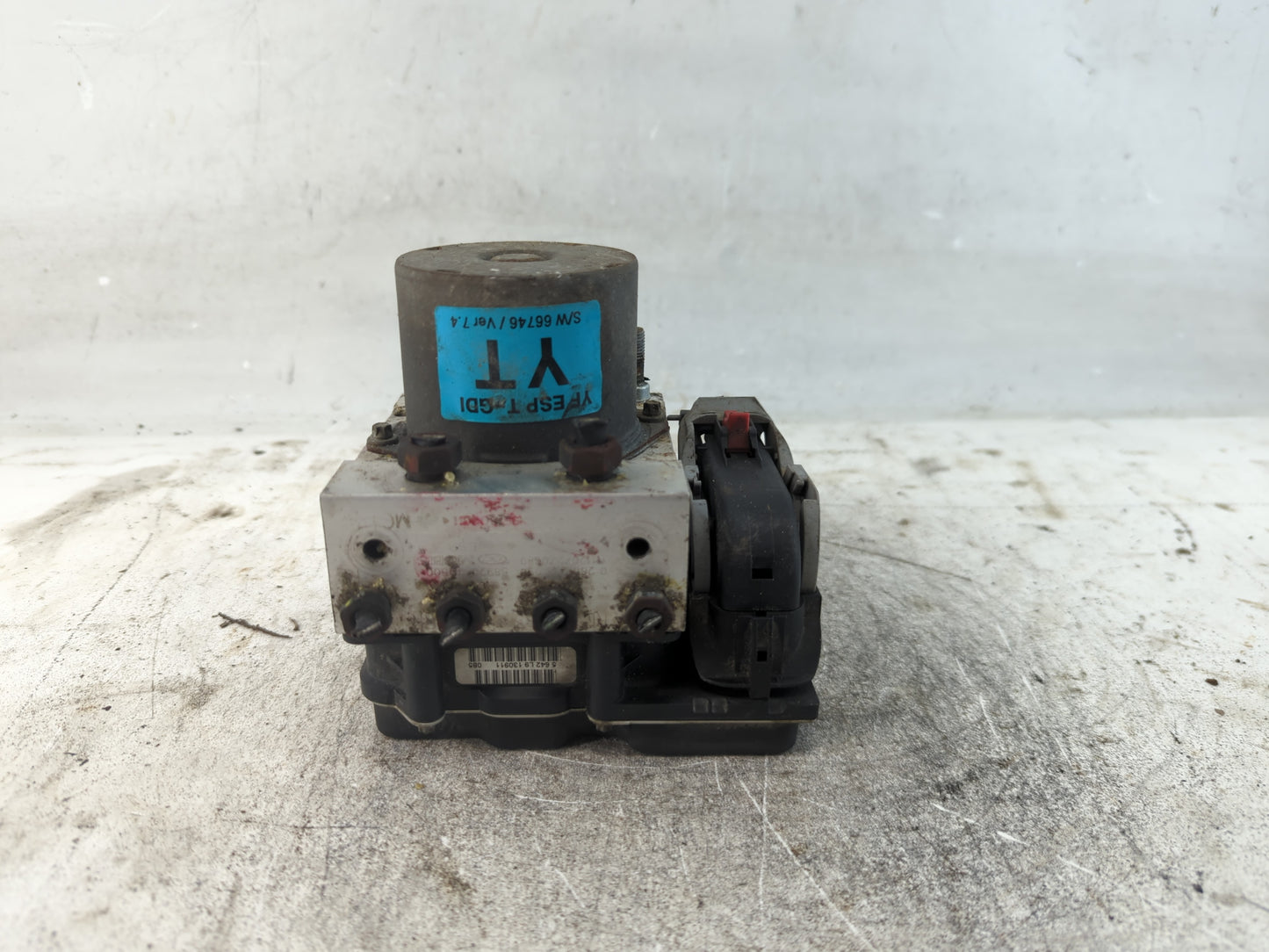 2011-2013 Hyundai Sonata ABS Pump Control Module Replacement P/N:58920-3Q500 Fits Fits 2011 2012 2013 OEM Used Auto Parts - 