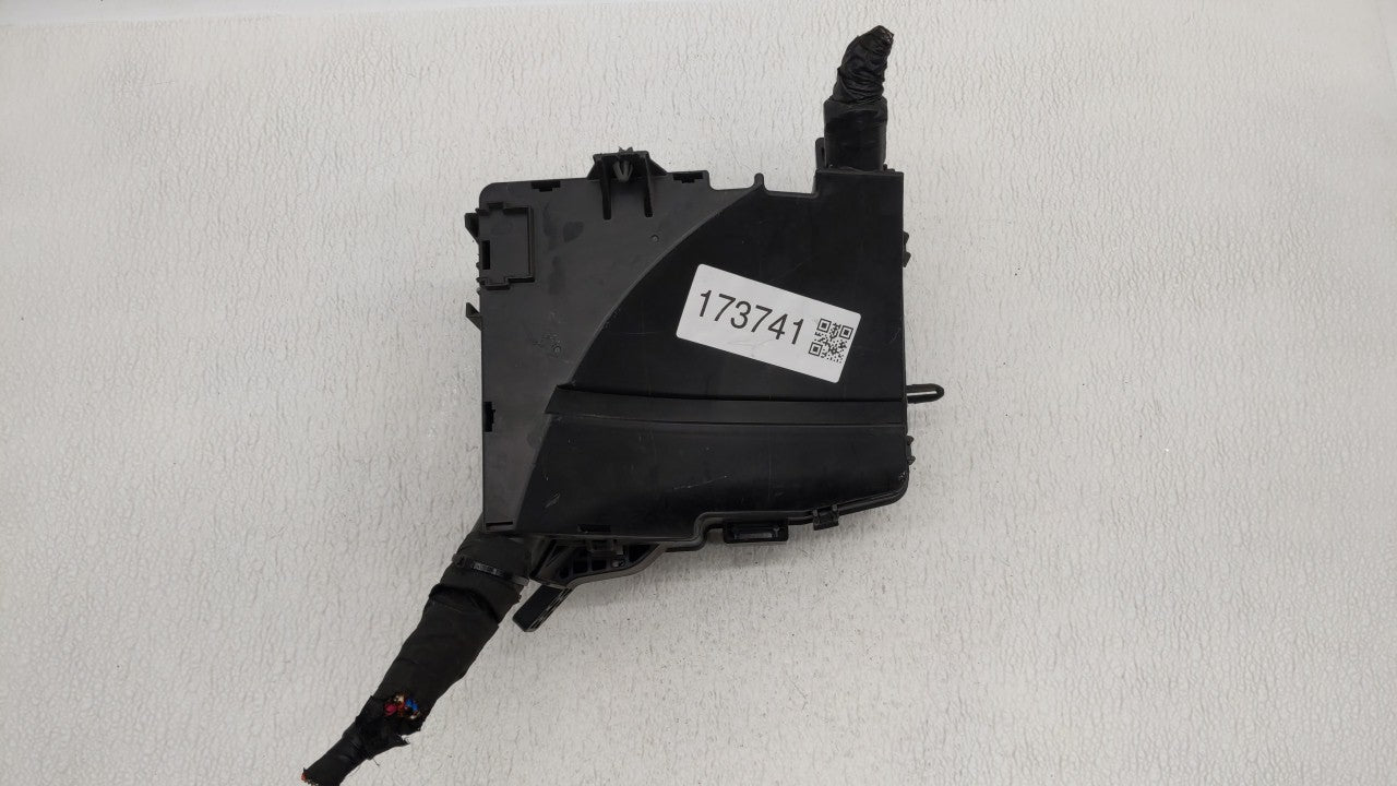 2012 Hyundai Sonata Fusebox Fuse Box Panel Relay Module P/N:91750-3Q070 Fits Fits 2011 2013 2014 OEM Used Auto Parts - Oemus