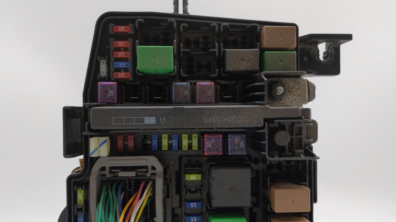 2012 Hyundai Sonata Fusebox Fuse Box Panel Relay Module P/N:91750-3Q070 Fits Fits 2011 2013 2014 OEM Used Auto Parts - Oemus
