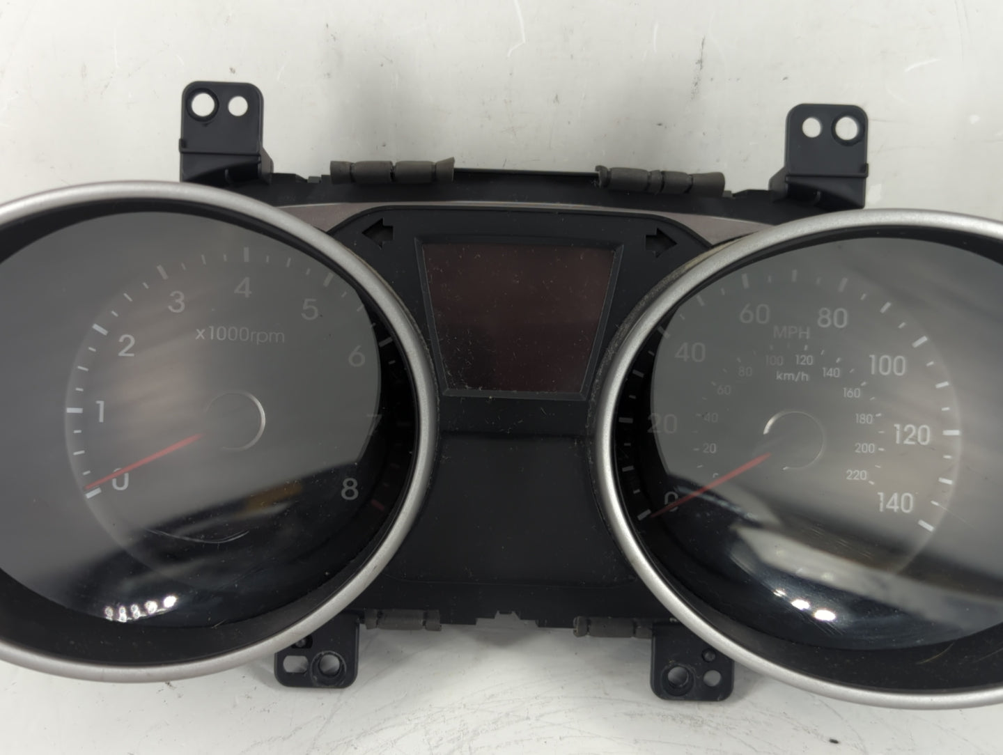 2010-2013 Hyundai Tucson Instrument Cluster Speedometer Gauges P/N:11002-118200H 94001-2S595 Fits Fits 2010 2011 2012 2013 O