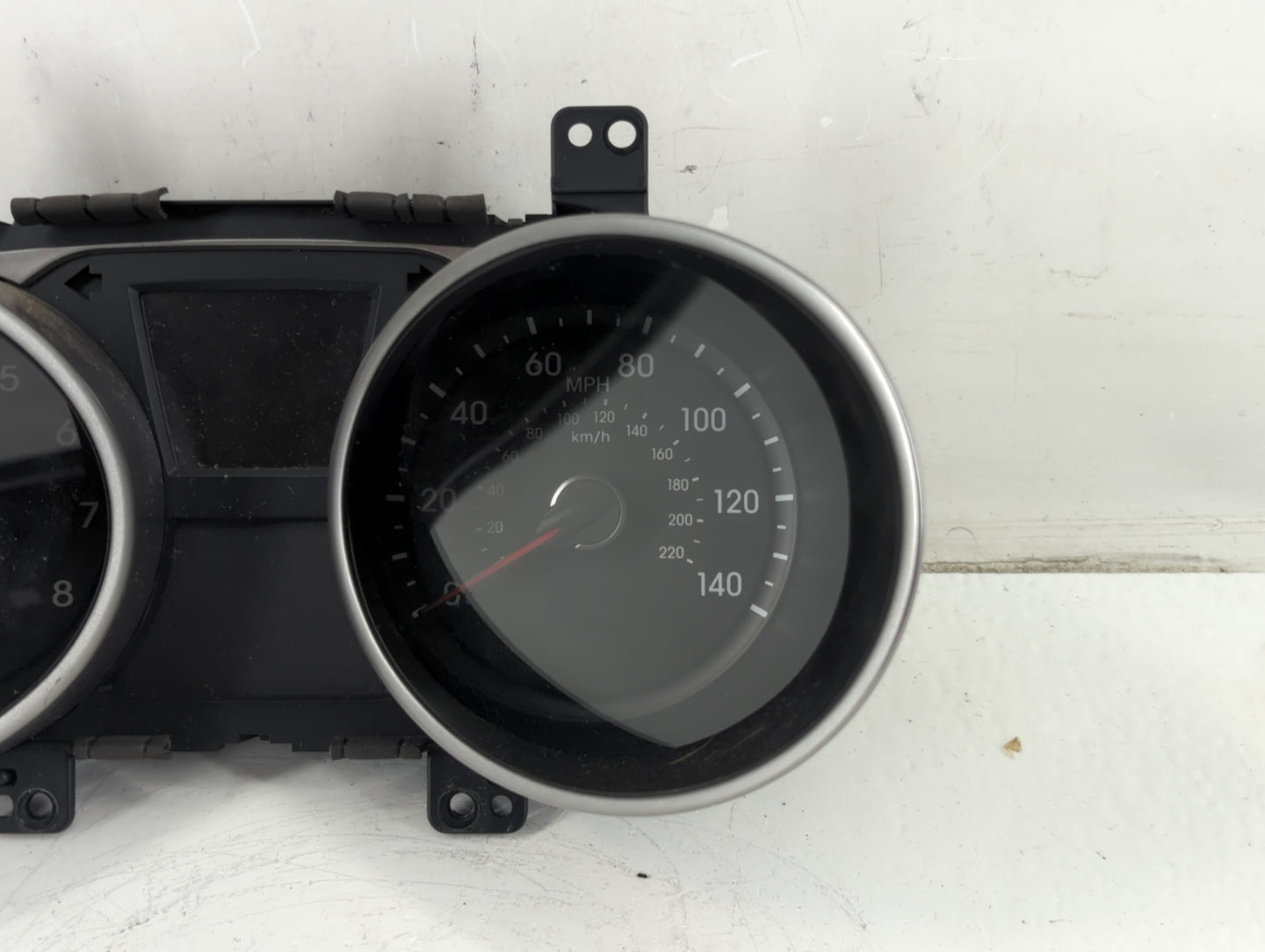 2010-2013 Hyundai Tucson Instrument Cluster Speedometer Gauges P/N:11002-118200H 94001-2S595 Fits Fits 2010 2011 2012 2013 O