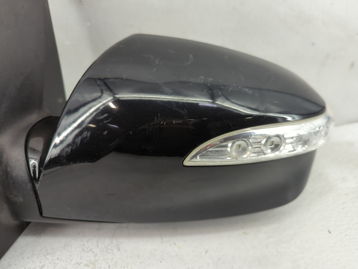 2010-2014 Hyundai Tucson Driver Side View Mirror - Left Door Mirror OEM Used - Oemusedautoparts1.com