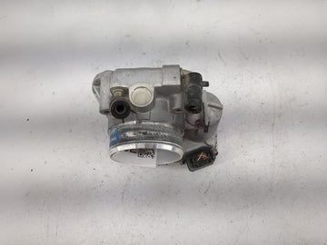 2010-2013 Hyundai Tucson Throttle Body P/N:35100-25400 9590930001 Fits Fits 2006 2007 2008 2009 2010 2011 2012 2013 OEM Used Auto Parts