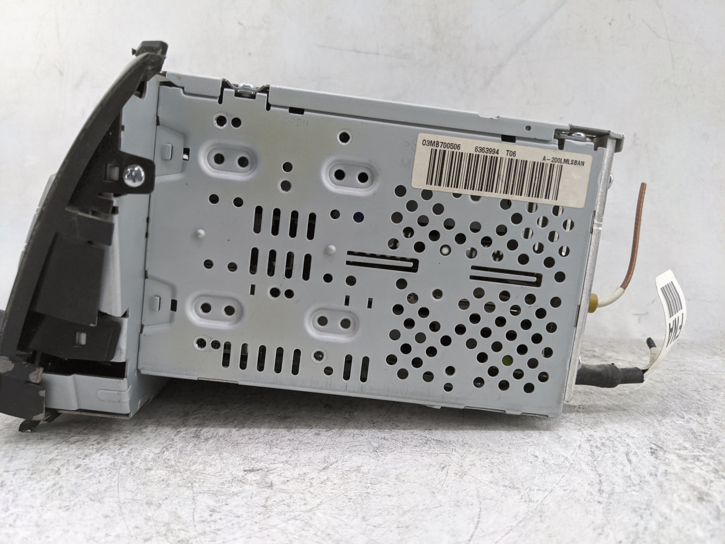 2010-2013 Hyundai Tucson Radio AM FM Cd Player Receiver Replacement P/N:961602S161TAN A-200LMLSBAN Fits Fits 2010 2011 2012 