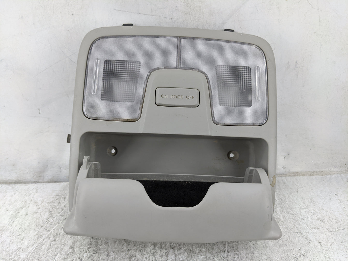2010-2016 Hyundai Tucson Overhead Roof Console Gray 1478345 - Oemusedautoparts1.com