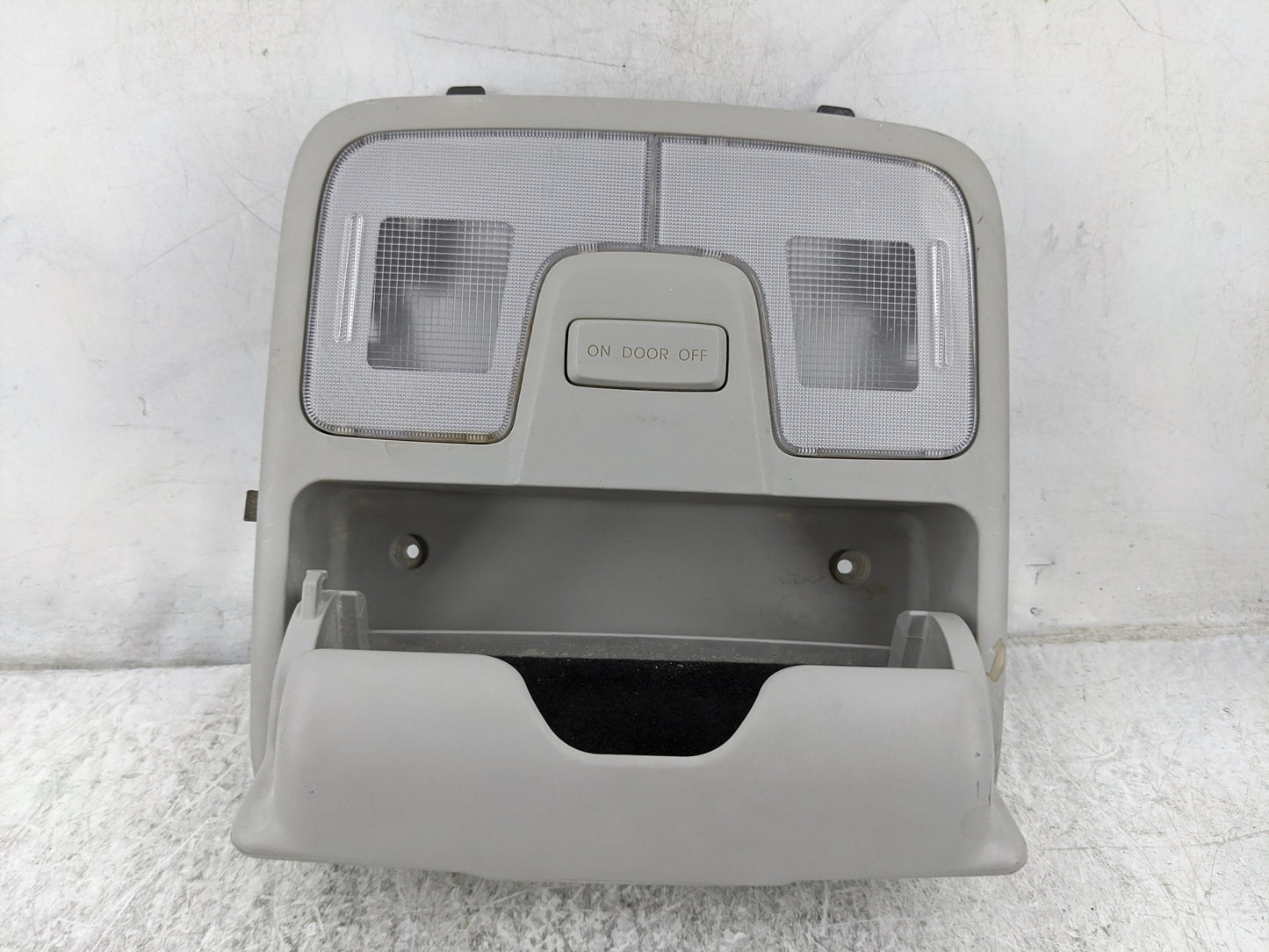2010-2016 Hyundai Tucson Overhead Roof Console Gray 1478345 - Oemusedautoparts1.com