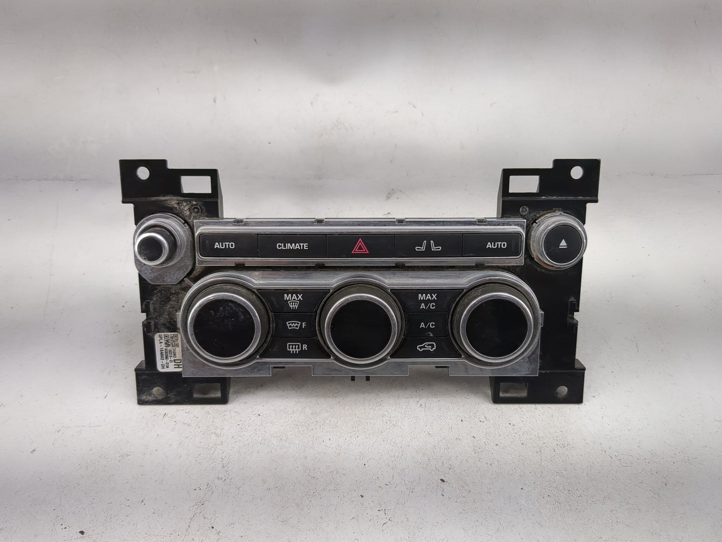 2012 Hyundai Tucson Climate Control Module Temperature AC/Heater Replacement P/N:86150-2S000 Fits OEM Used Auto Parts - Oemu