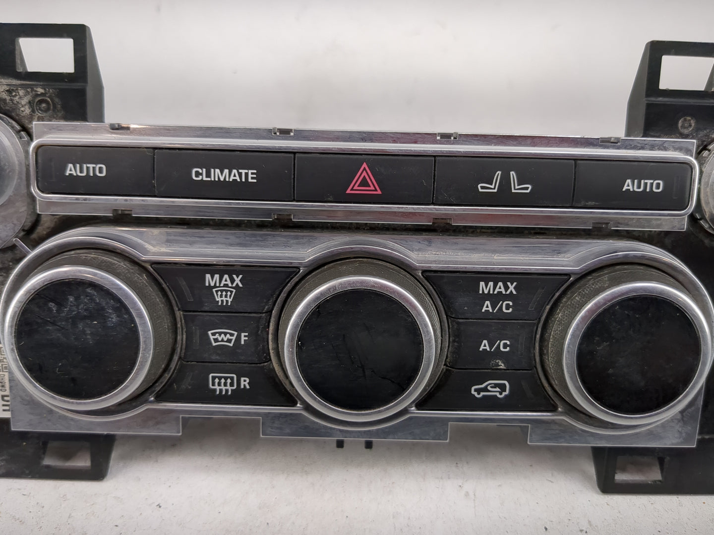 2012 Hyundai Tucson Climate Control Module Temperature AC/Heater Replacement P/N:86150-2S000 Fits OEM Used Auto Parts - Oemu