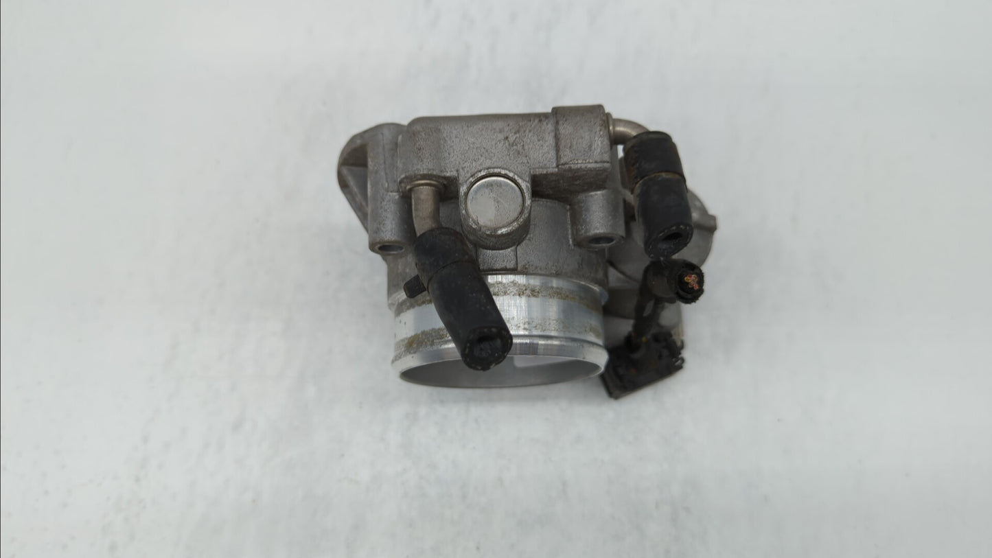 2010-2013 Hyundai Tucson Throttle Body P/N:35100-25400 35100-25200 Fits Fits 2006 2007 2008 2009 2010 2011 2012 2013 OEM Use