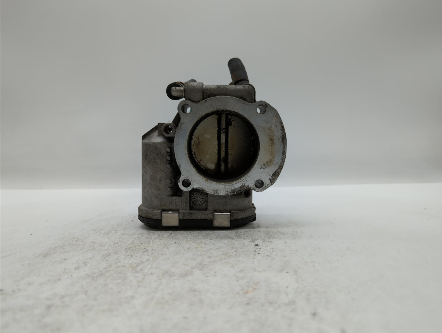2010-2013 Hyundai Tucson Throttle Body P/N:35100-25400 35100-25200 Fits Fits 2006 2007 2008 2009 2010 2011 2012 2013 OEM Use