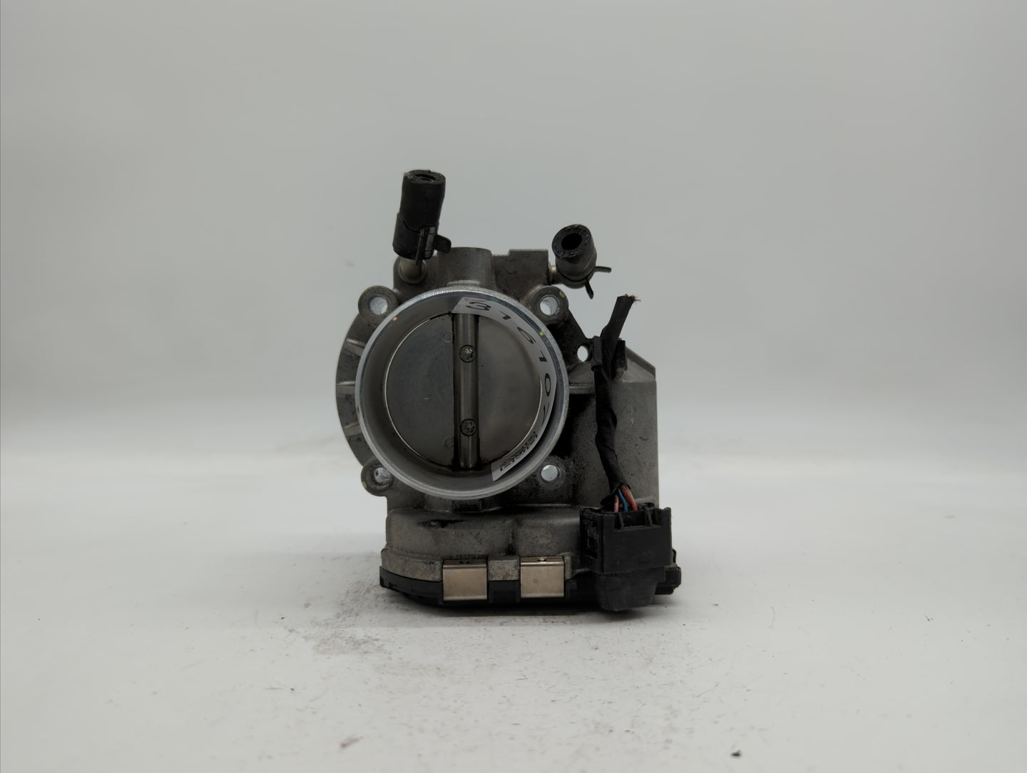 2010-2013 Hyundai Tucson Throttle Body P/N:35100-25400 35100-25200 Fits Fits 2006 2007 2008 2009 2010 2011 2012 2013 OEM Use