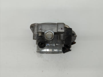 2010-2013 Hyundai Tucson Throttle Body P/N:35100-25400 35100-25200 Fits Fits 2006 2007 2008 2009 2010 2011 2012 2013 OEM Used Auto Parts