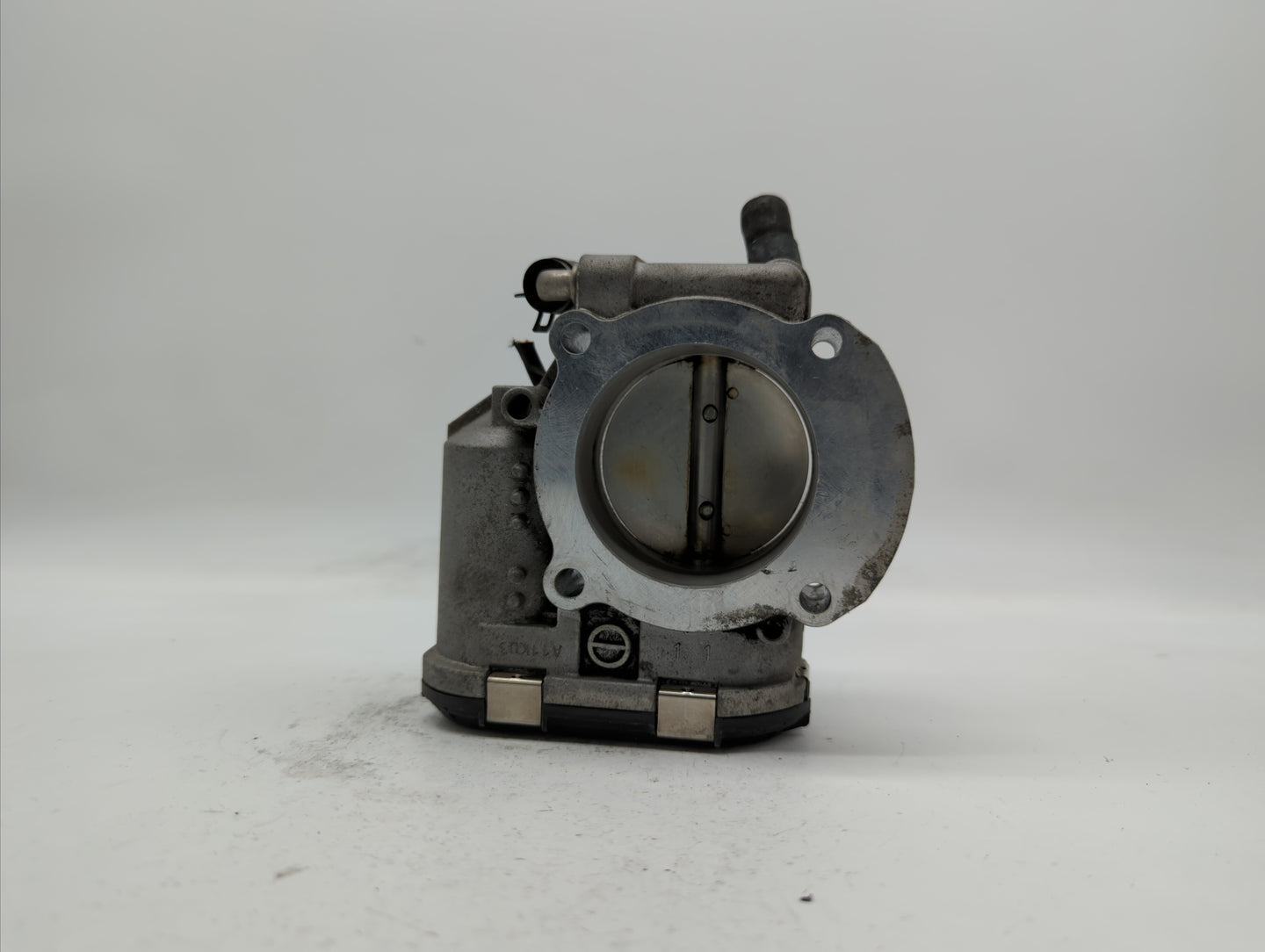 2010-2013 Hyundai Tucson Throttle Body P/N:35100-25400 35100-25200 Fits Fits 2006 2007 2008 2009 2010 2011 2012 2013 OEM Use