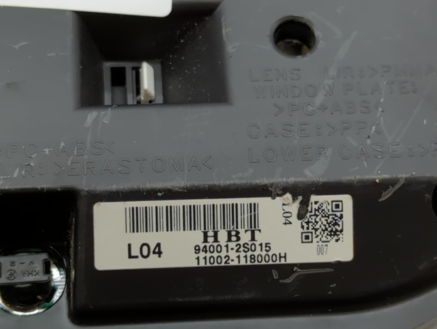 2011-2013 Hyundai Tucson Instrument Cluster Speedometer Gauges P/N:94100-2S015 Fits Fits 2011 2012 2013 OEM Used Auto Parts 